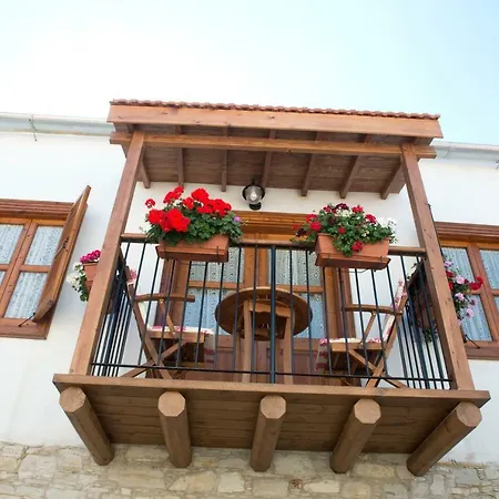 Magdalene's House Pensiune Skarinou