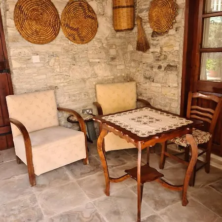 Magdalene's House * Skarinou
